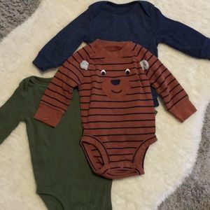⭐️ (3 for $9) Carter’s Long Sleeve Bodysuits